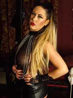 Leather loving Tyla Moore looks amazing in leather and chains